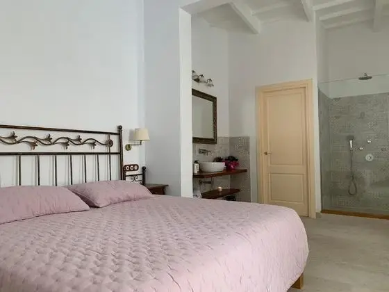 Comfort Tek Büyük veya İki Ayrı Yataklı Oda