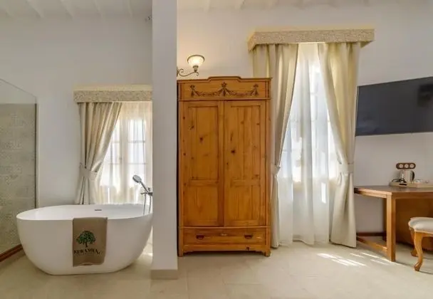 Comfort Tek Büyük veya İki Ayrı Yataklı Oda