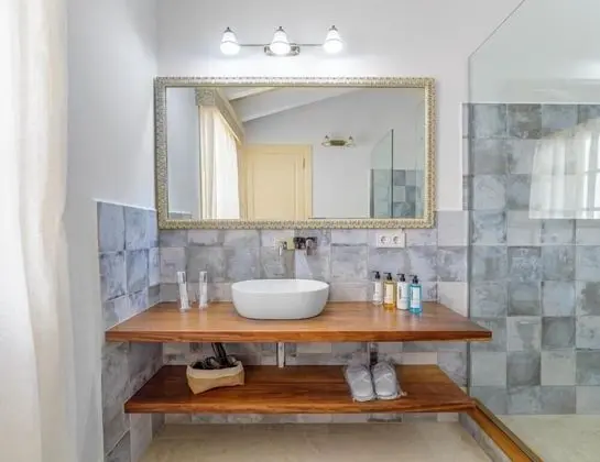 Comfort Tek Büyük veya İki Ayrı Yataklı Oda