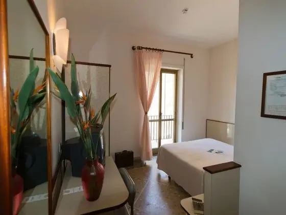 Classic Tek Kişilik Oda (French Bed)