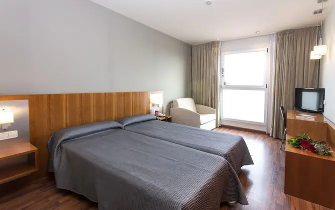 1 Çift Kişilik Veya 2 Tek Kişilik Yatak Standard