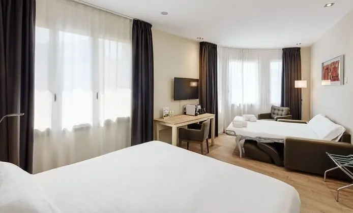 Classic Oda, 3 Tek Kişilik Yatak (with Extra Bed)