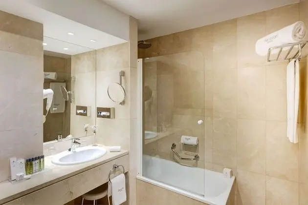 Classic Tek Büyük Yataklı Oda