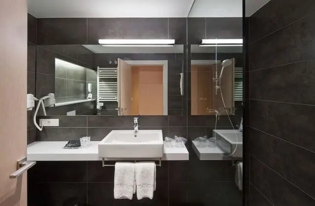 Tek Büyük Yataklı Oda (with extra bed)