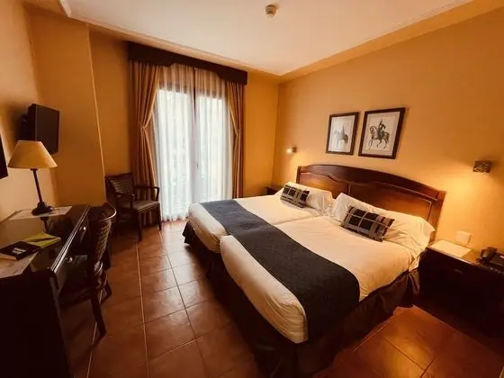 Standard Üç Kişilik Oda