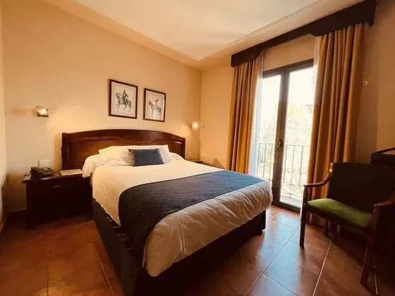 Standard Üç Kişilik Oda