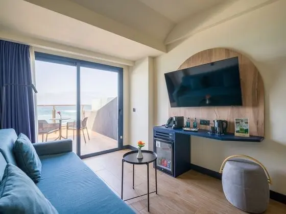 Family Oda, Deniz Manzaralı