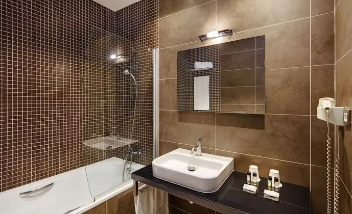 Standard Double or Twin Room Single Use