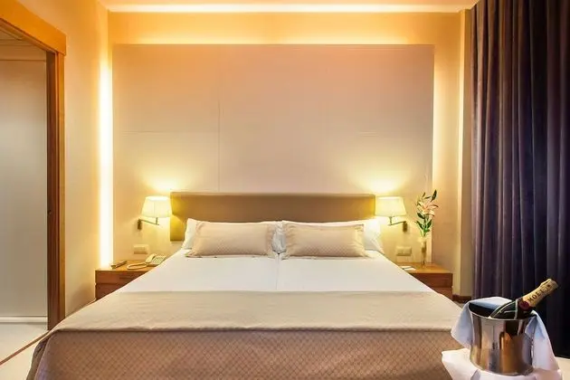 Standard Oda, 2 Tek Kişilik Yatak, Şehir Manzaralı