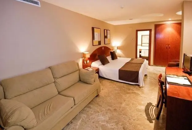 Dört Kişilik Oda (2 adults and 2 children)