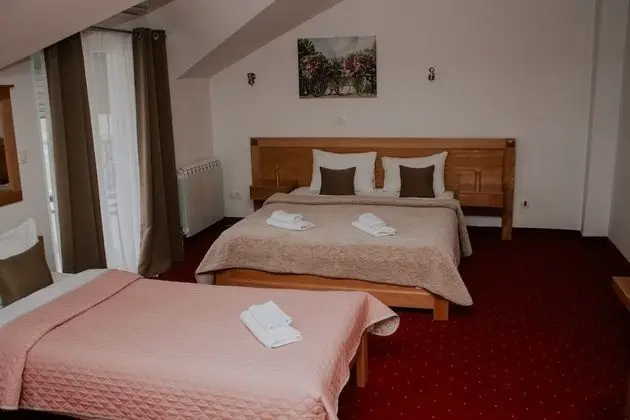 Dört Kişilik Oda, Balkon