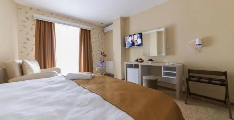 Çift Kişilik, Şehir Manzaralı