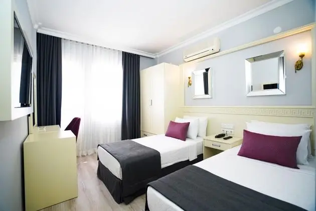 Çift Kişilik,şehir Manzaralı