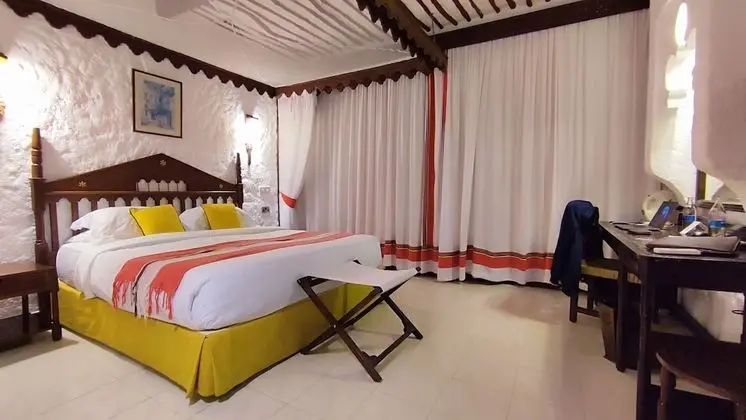 Deluxe Tek Büyük Yataklı Oda, Bahçe Manzaralı