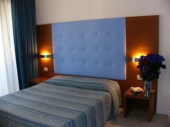 Tek Büyük Yataklı Oda, Balkon