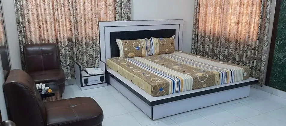 Deluxe Tek Büyük Yataklı Oda
