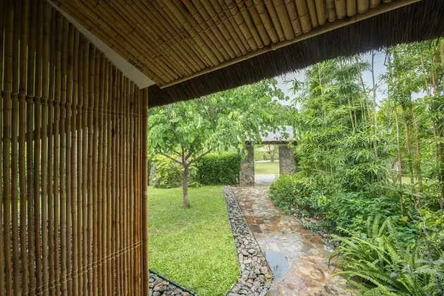 Villa, Bahçe Manzaralı