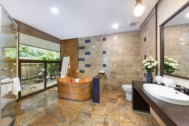 Villa, Bahçe Manzaralı