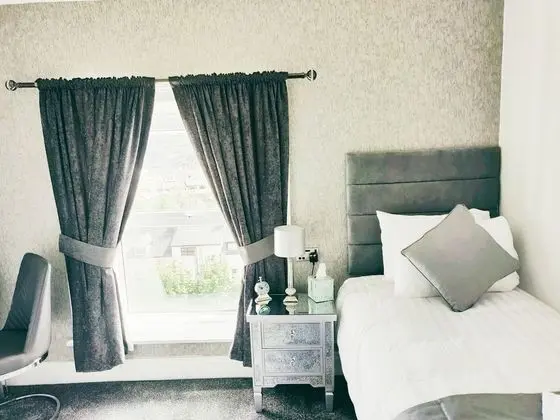 Deluxe Tek Kişilik Oda, Banyolu/Duşlu