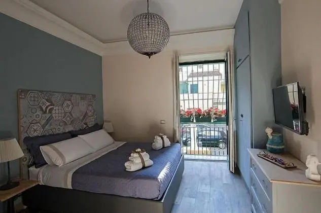 Comfort Tek Büyük Yataklı Oda