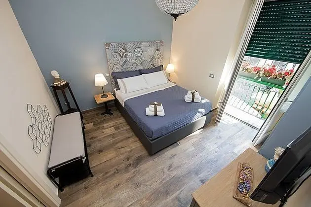 Comfort Tek Büyük Yataklı Oda