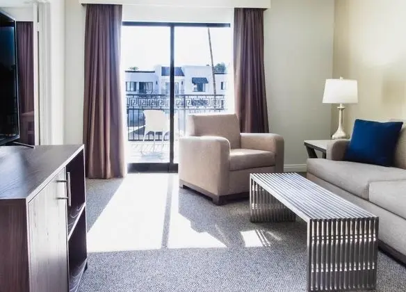 RKSV Superior King Suite with Courtyard View