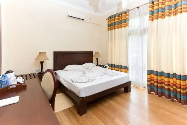 Deluxe Tek Büyük Yataklı Oda, 1 Çift Kişilik Yatak, Balkon, Dağ Manzaralı