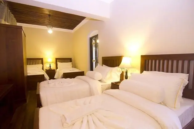 Deluxe Dört Kişilik Oda