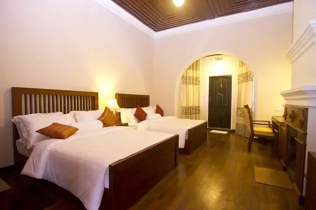 Luxury Üç Kişilik Oda, Şömine, Bahçe Manzaralı