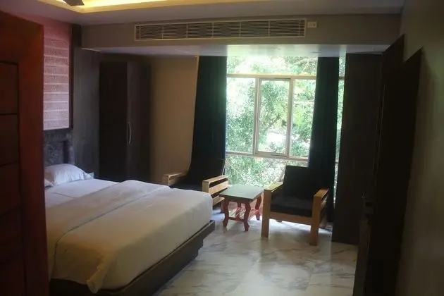 Luxury Tek Büyük Yataklı Oda
