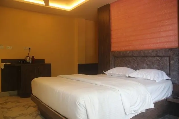 Luxury Tek Büyük Yataklı Oda