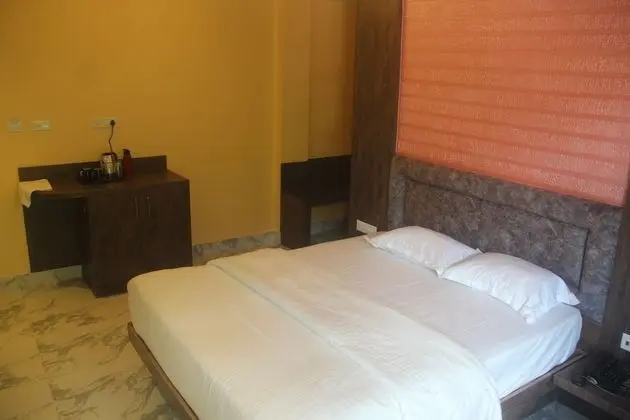 Luxury Tek Büyük Yataklı Oda