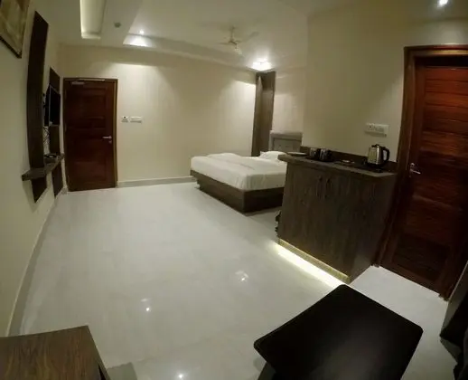 Luxury Tek Büyük Yataklı Oda