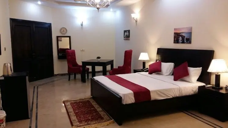 Tek Büyük Yataklı Oda