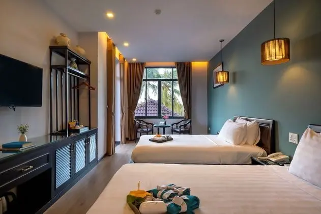 Deluxe Üç Kişilik Oda, Nehir Manzaralı