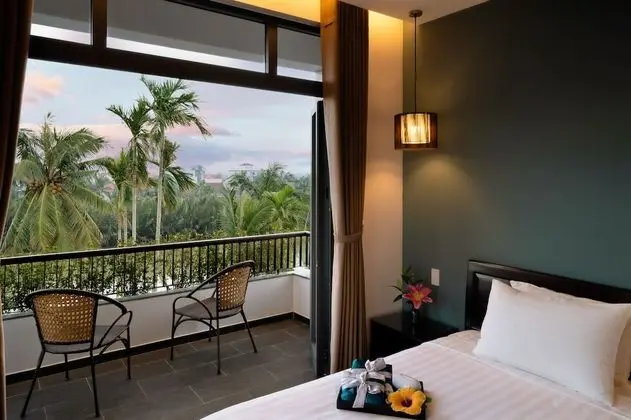 Deluxe Üç Kişilik Oda, Nehir Manzaralı