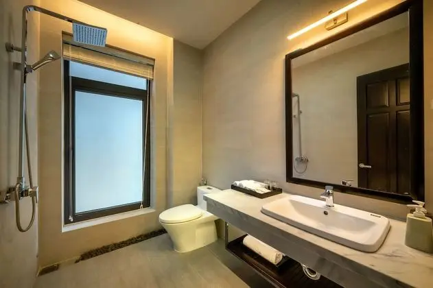 Deluxe Üç Kişilik Oda, Nehir Manzaralı