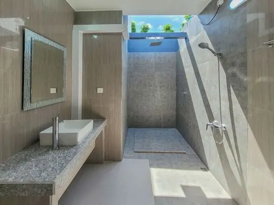 Deluxe Oda, Birden Çok Yatak Odası, Özel Banyo, Zemin Kat
