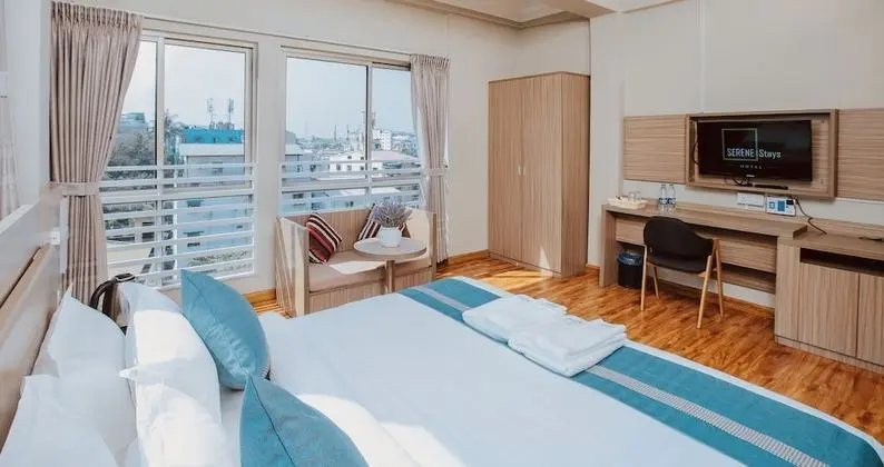 Deluxe Tek Büyük Yataklı Oda