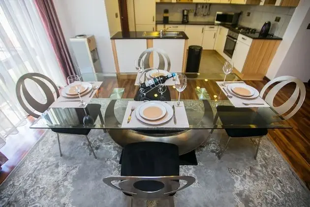 Elite Apart Daire, 3 Yatak Odası, Engellilere Uygun, Banyolu/Duşlu