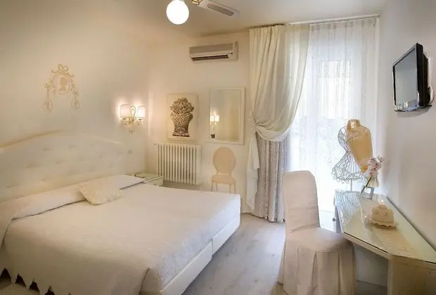 Comfort Tek Büyük veya İki Ayrı Yataklı Oda, Balkon