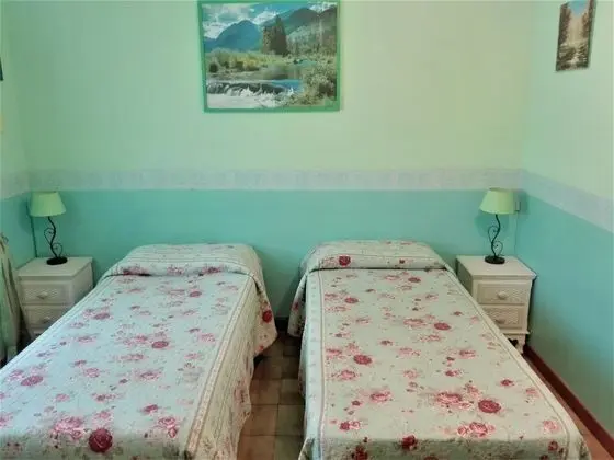 Tek Büyük veya İki Ayrı Yataklı Oda, Özel Banyo