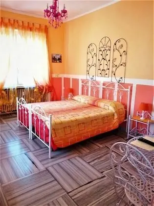 Tek Büyük veya İki Ayrı Yataklı Oda, Özel Banyo