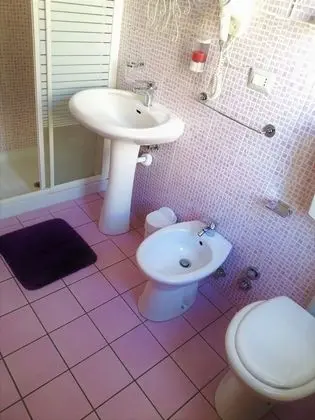 Tek Büyük veya İki Ayrı Yataklı Oda, Özel Banyo