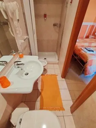 Tek Büyük veya İki Ayrı Yataklı Oda, Özel Banyo