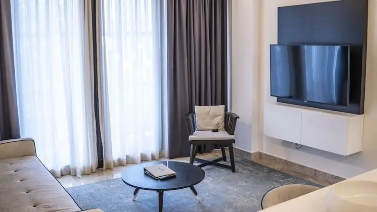 One Bedroom Suite