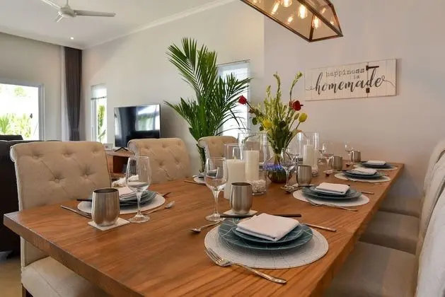 Luxury Villa, 4 Yatak Odası, Kişiye Özel Havuzlu, Plaj Manzaralı