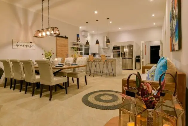 Luxury Villa, 4 Yatak Odası, Kişiye Özel Havuzlu, Plaj Manzaralı