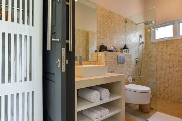 Luxury Villa, 4 Yatak Odası, Kişiye Özel Havuzlu, Plaj Manzaralı