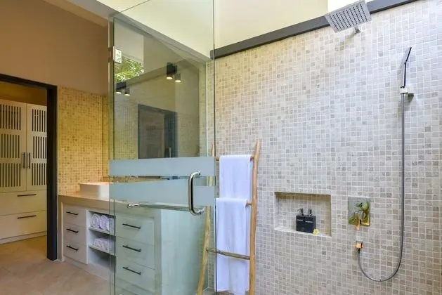 Luxury Villa, 4 Yatak Odası, Kişiye Özel Havuzlu, Plaj Manzaralı